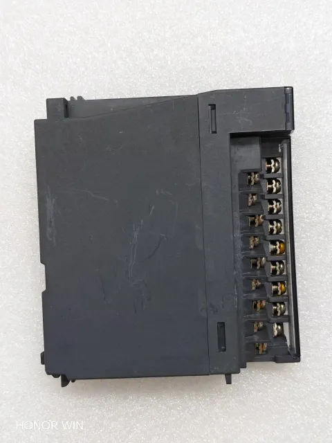 Mitsubishi Electric Q64AD Industrial Automation Component — product photo 9 of 72