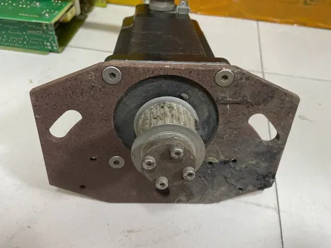 Berger Lahr / Schneider Electric VRDM3913/50LWB Motor & Drive Component product photo 1