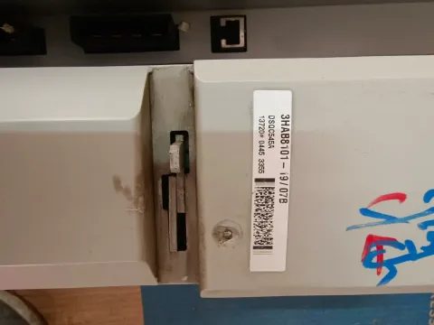 ABB / InMotion 3HAB8101-18/09A / 3HAB8101-19/07E / 3HAB8101-19/07A / 3HAB8101-19/07B / 3HAB8101-16/09C / 3HAB8101-13/07B Motor & Drive Component product photo 7