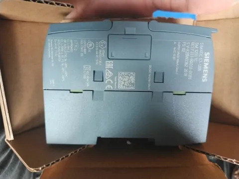Siemens 6ES7231-5QD32-0XB0 Industrial Automation Component product photo 3