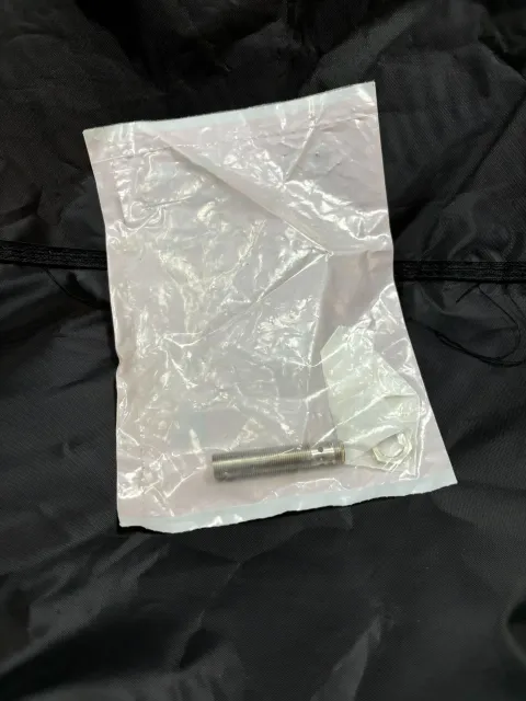 ifm IFS240 / IFK3004BBPKG/US-104 Industrial Sensor product photo 2