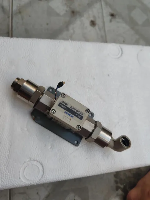 SMC PF3W520-04-1 Industrial Sensor product photo 2