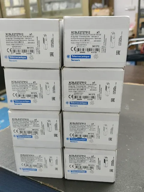 Schneider Electric / Telemecanique Sensors XCSLE2727512 Industrial Sensor product photo 1