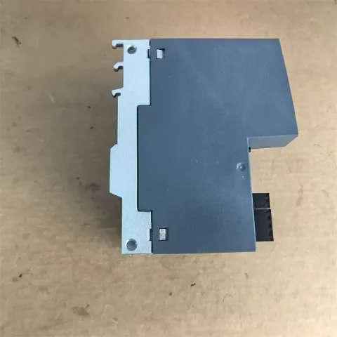 Siemens 6GK5224-4GS00-2TC2 Industrial Sensor product photo 3