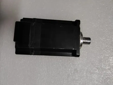 White Label SGMAV-04A3A2S Motor & Drive Component product photo 4