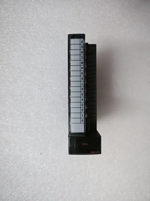 Mitsubishi Electric QY80 PLC Module — product photo 3 of 42