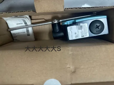 Siemens 3SE5122-0CH80 Industrial Sensor product photo 3
