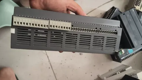 Delta DVP60ES200R PLC Module — product photo 5 of 28