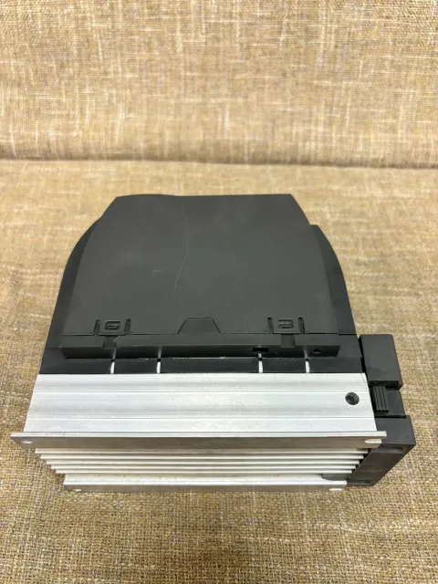Siemens 6SL3210-5BE22-2UV0 Industrial Automation Component — product photo 9 of 17