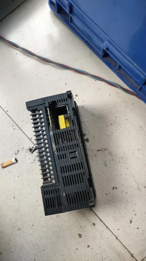 OMRON CP1E-N60DR-A PLC Module — product photo 18 of 18