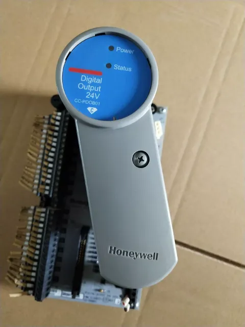 Honeywell CC-PDOB01 / 51406043-175 + CC-TDOB01 / 51308371-175 Industrial Automation Component product photo 9