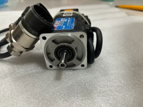 Sanyo Denki / Toyoda Machine Works AP-2M010XXCT Motor & Drive Component product photo 3
