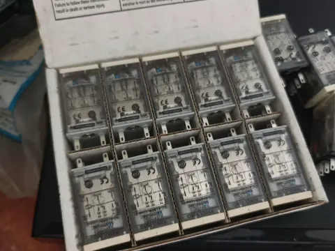 White Label RXM2LB2P7 Industrial Relay product photo 5