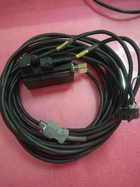 White Label SGDV-R90A01B002000 + SGMAH-01ADL21 Motor & Drive Component product photo 5