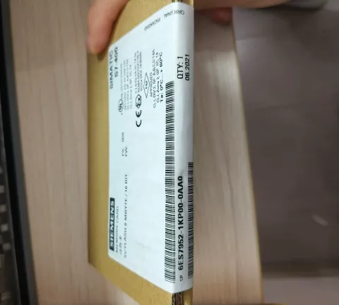 Siemens 6ES7952-1KP00-0AA0 Industrial Automation Component product photo 1