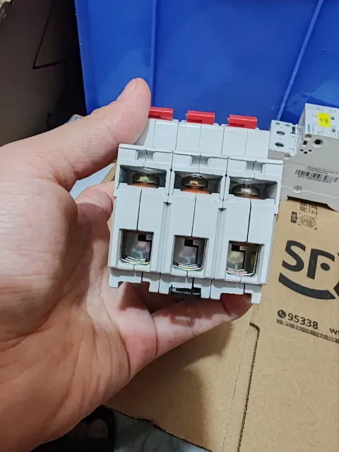 ABB E273/125 Industrial Sensor product photo 5