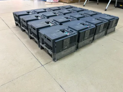Mitsubishi Electric FR-E740-0.75K-CHT Motor & Drive Component — product photo 8 of 19