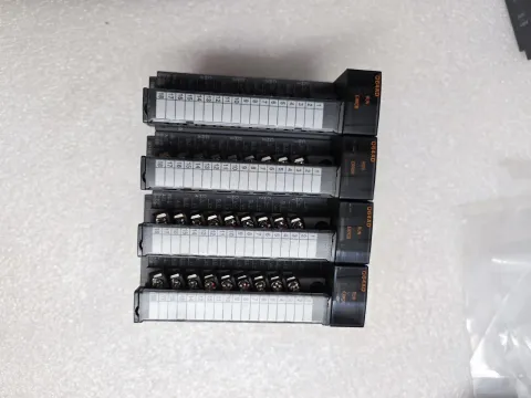Mitsubishi Electric Q64AD Industrial Automation Component — product photo 46 of 72