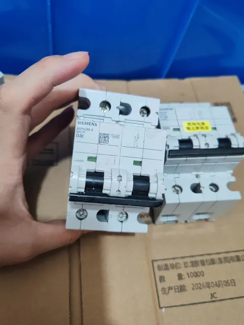 Siemens 5SP4280-8 Industrial Automation Component product photo 8