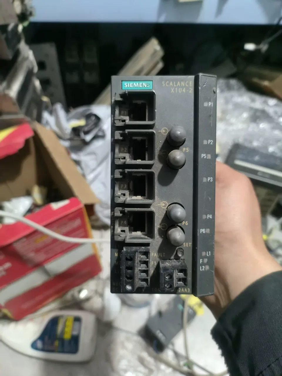 Siemens 6GK5104-2BB00-2AA3 Industrial Sensor product photo 1