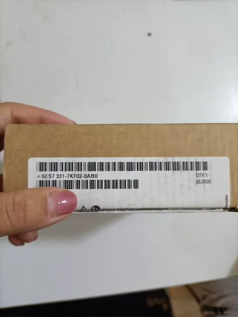 Siemens 6ES7 332-5HB01-0AB0 Industrial Automation Component product photo 2