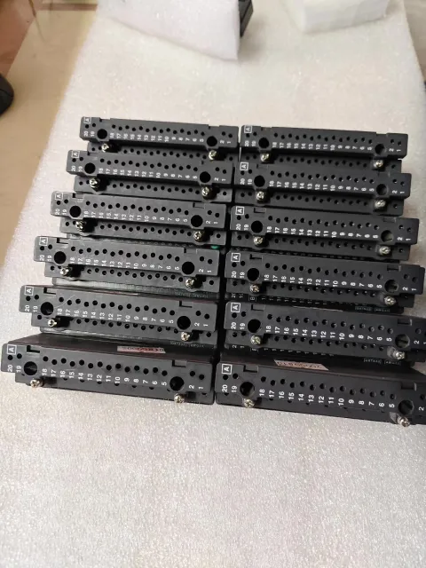 Mitsubishi Electric Q6TA32 PLC Module product photo 4