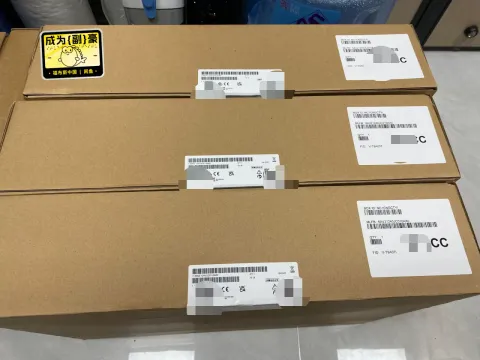 Siemens 6AV2 124-0JC01-0AX0 Industrial Automation Component — product photo 5 of 7