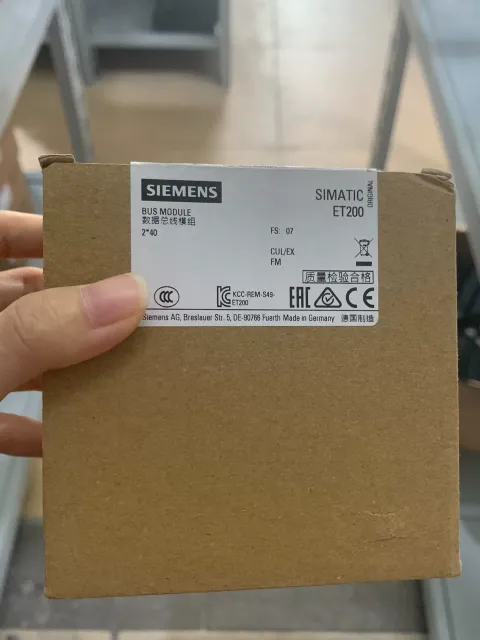 Siemens 6ES7195-7HB00-0XA0 Industrial Automation Component product photo 2