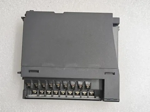 Mitsubishi Electric Q64AD Industrial Automation Component — product photo 21 of 72