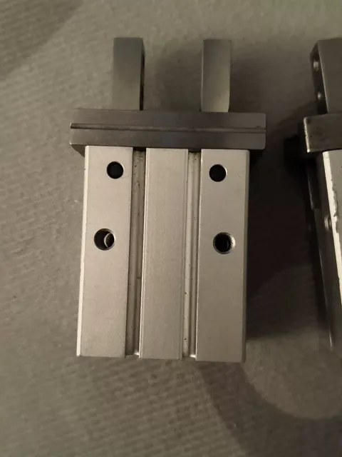 SMC MHZ2-20D Industrial Automation Component — product photo 14 of 14