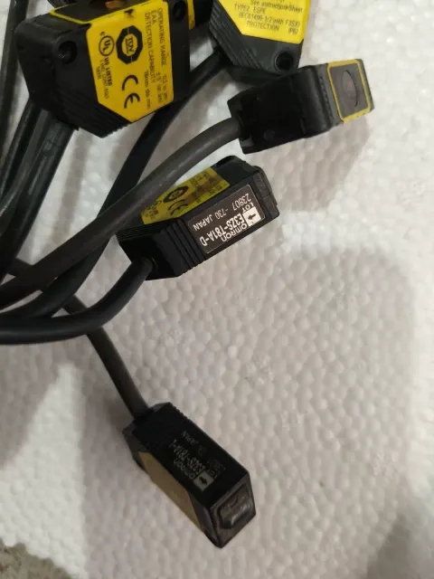 Omron E3ZS-T81A-D Industrial Sensor product photo 2