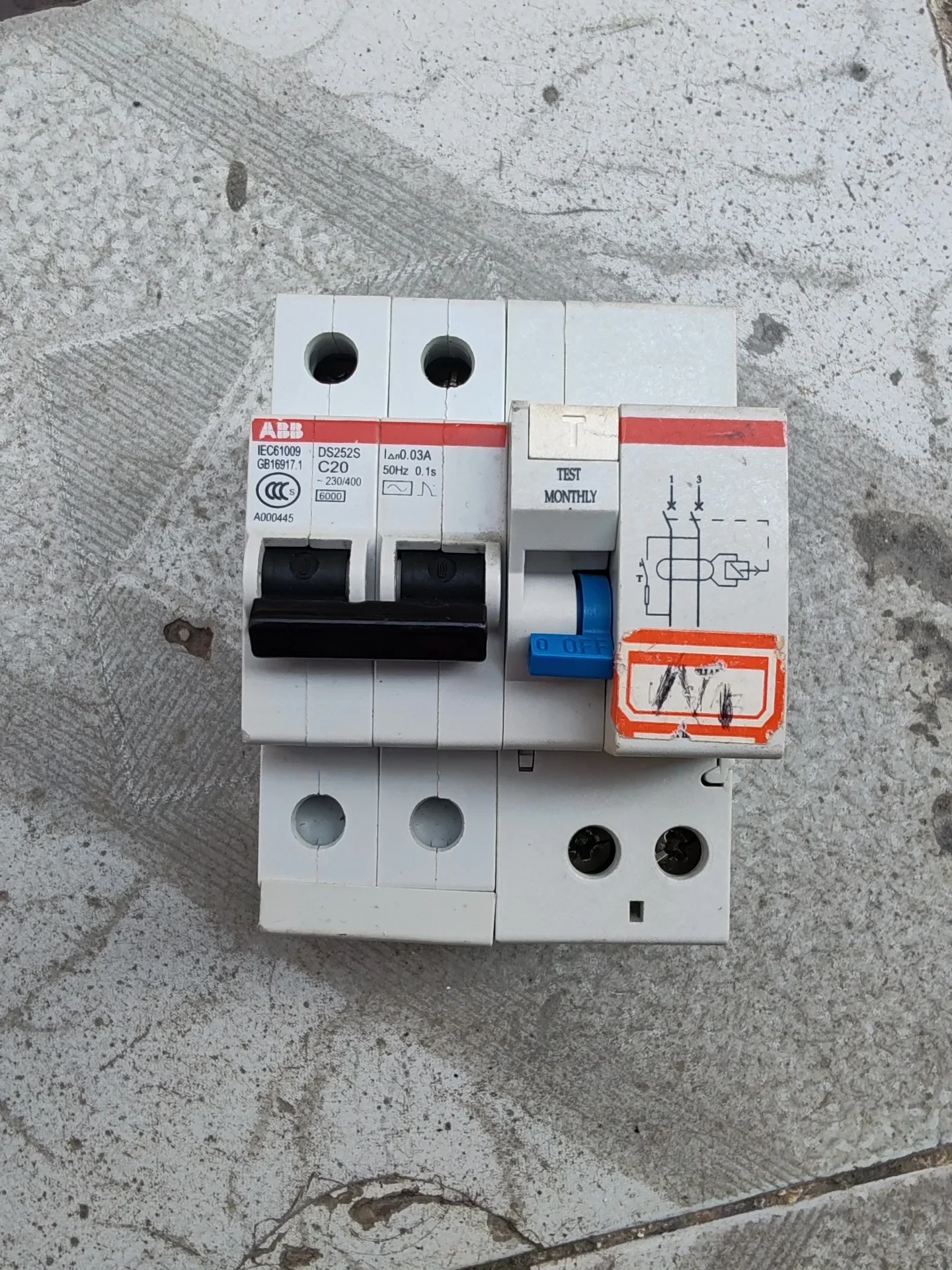 ABB DS252S-C20/0.03 Industrial Automation Component product photo 1