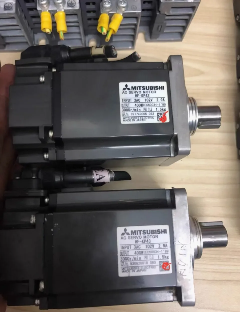 Mitsubishi Electric MR-J3-10A + MR-J3-40A + HF-KP13 + HF-KP43 Motor & Drive Component product photo 1