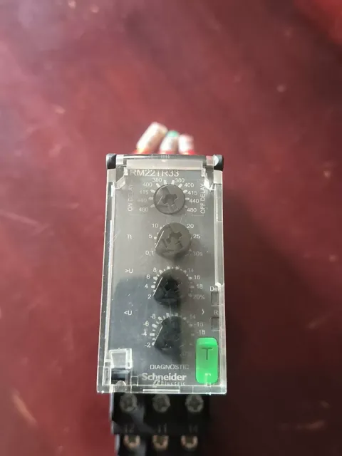 Schneider Electric RM22TR33 Industrial Control Board product photo 2