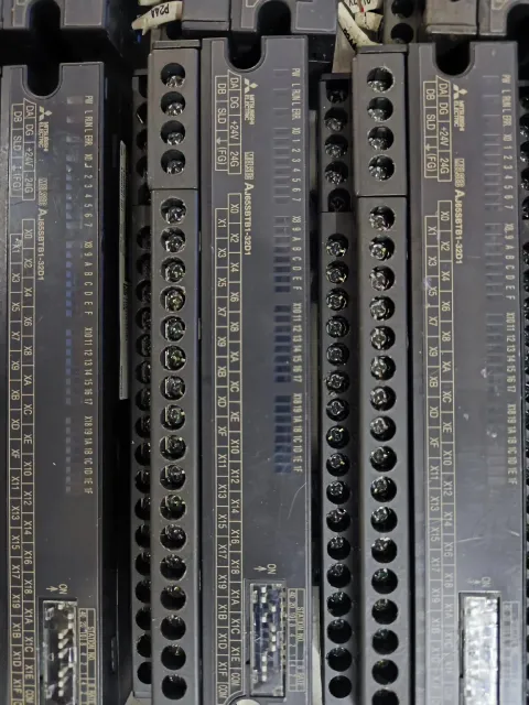 Mitsubishi Electric AJ65SBTB1-32D1 Industrial Automation Component — product photo 12 of 13