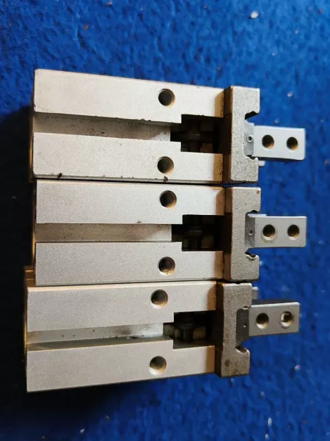 SMC MHZ2-20D Industrial Automation Component — product photo 5 of 8