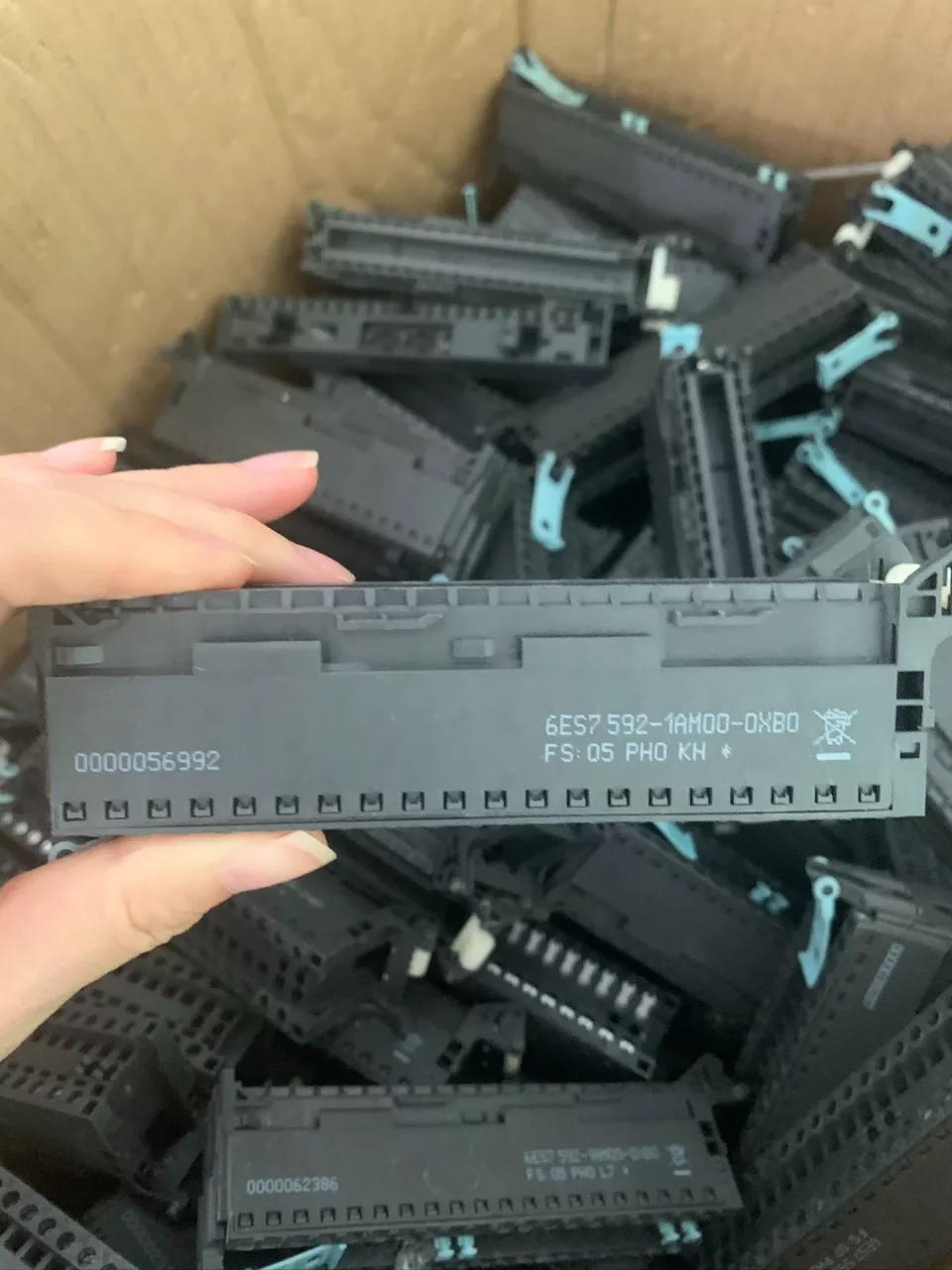 Siemens 6ES7592-1AM00-0XB0 PLC Module product photo 1