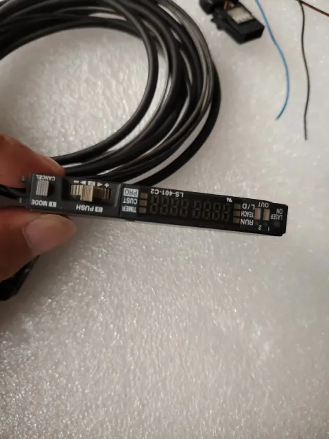 Panasonic LS-401-C2 / LS-H21 Industrial Sensor product photo 1