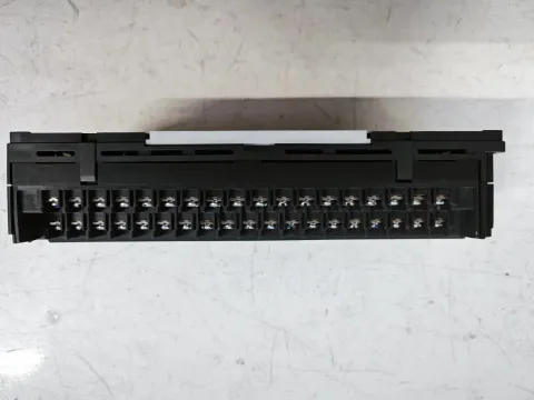 Mitsubishi Electric AJ65BTB2-16DT Industrial Automation Component — product photo 4 of 12