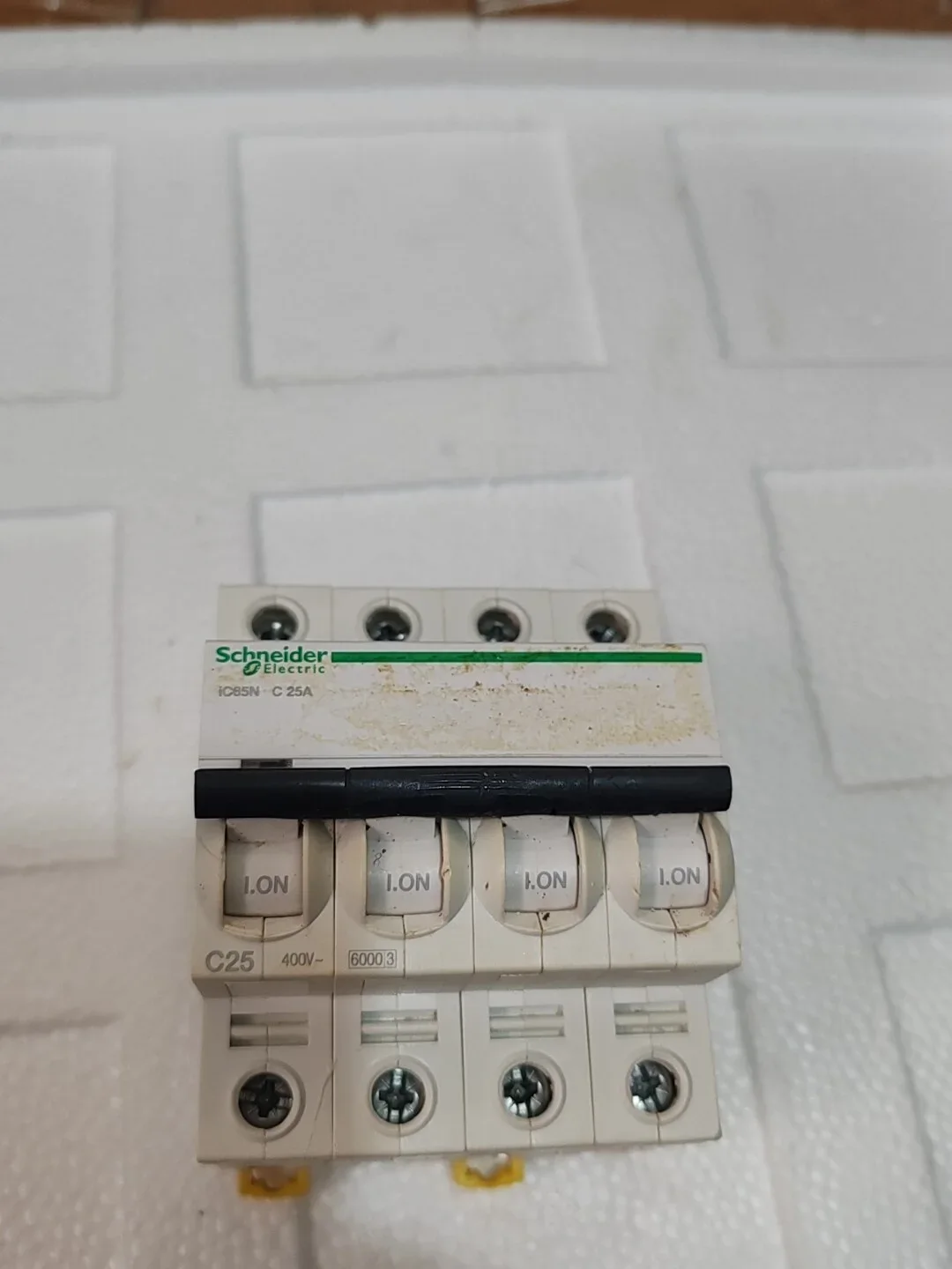 Schneider Electric iC65N C25A 4P Industrial Automation Component product photo 1