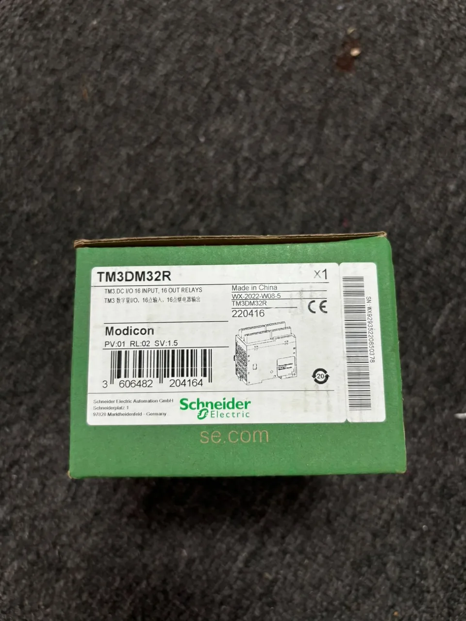 Schneider Electric TM3DM32R PLC Module product photo 1