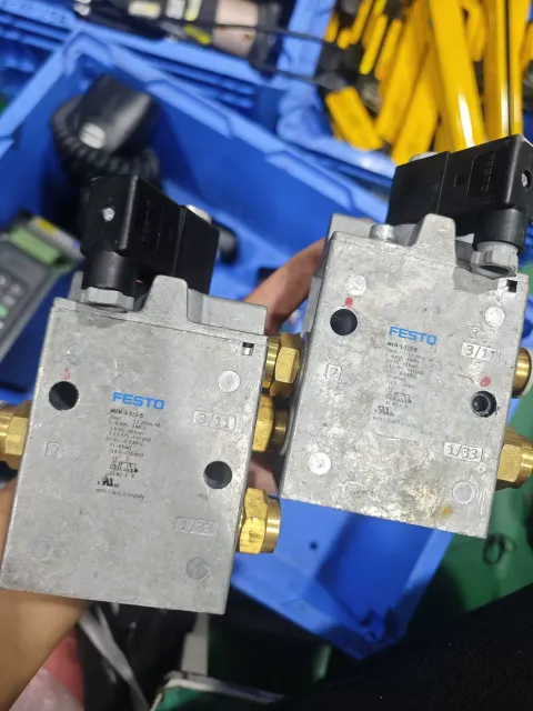Festo MFH-3-1/2-S / 7960 Industrial Automation Component product photo 1