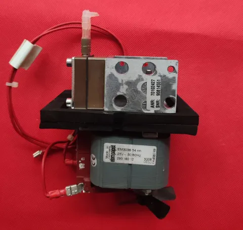 Agilent / ebm-papst G1600-67922 / EM3038-54 nn / 70102427 Industrial Automation Component product photo 1
