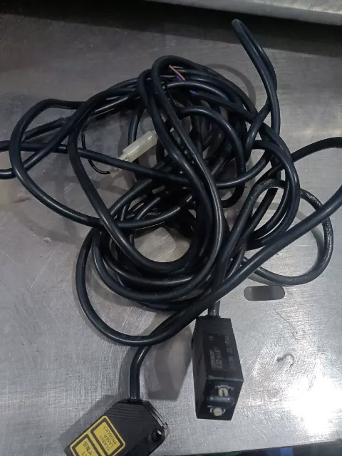 Omron E3Z-LL61 Industrial Sensor product photo 4