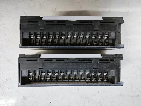 Mitsubishi Electric AJ65BTB1-16DT I/O Module — product photo 4 of 12