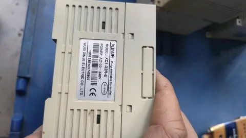 XINJE XC1-32R-E PLC Module — product photo 3 of 16