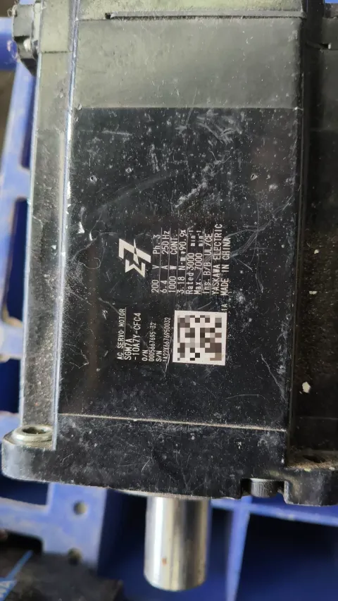 Yaskawa SGM7A-10A7Y-CFA5; SGM7A-10A7Y-CFC4; SGM7J-04A7Y-CFA4 Motor & Drive Component product photo 3