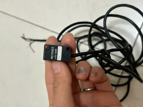Keyence LX2-100T + LX2-100R Industrial Sensor product photo 1