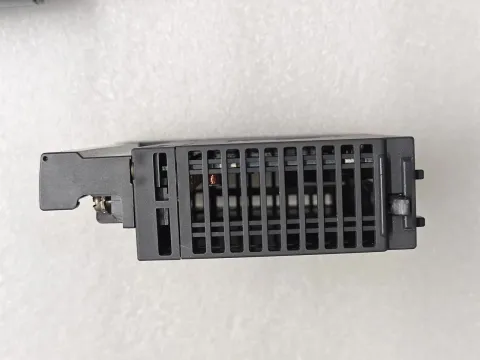 Mitsubishi Electric QX80 Industrial Automation Component — product photo 5 of 42