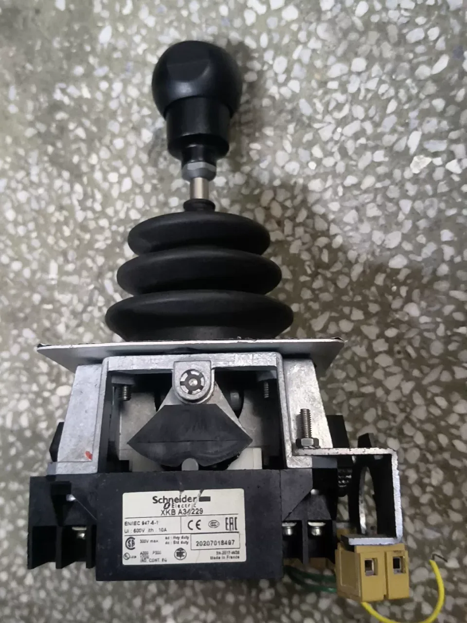 Schneider Electric XKB A3/229 Industrial Control Board product photo 1